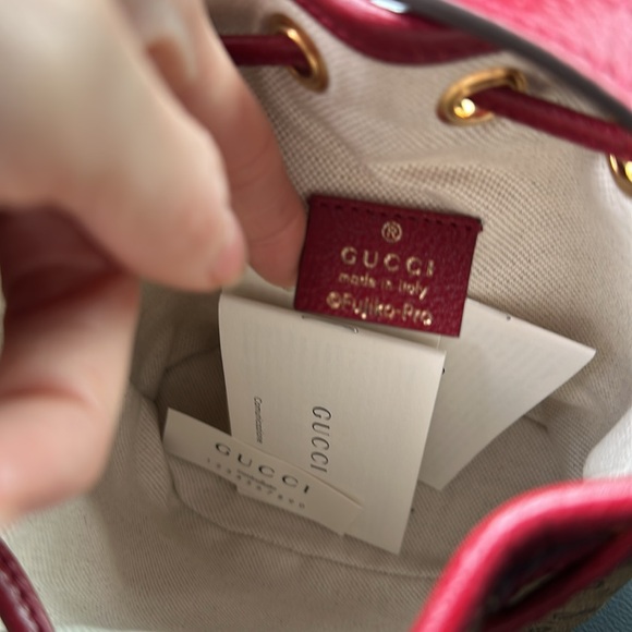 Authentic Gucci Doraemon bucket bag - Picture 3 of 5